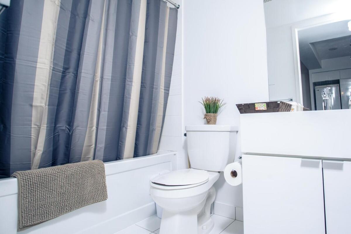Perfect Location - Comfy Toronto